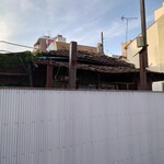 グリルさんばん - 亀有駅前　解体を待つ民家