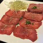 老舗精肉店直送 千種焼肉 飛騨牛の奴隷 - 