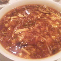 鴻臚 - 酸辣湯麺