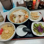 Hokkai Ramen - 真上から…‥