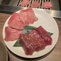 焼肉うしごろ 新宿三丁目店 - 