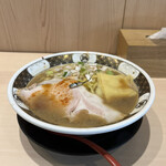 すごい煮干ラーメン 野毛 すし 釣りきん - やっぱり煮干し好き。