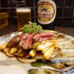 小菜一碟 -  ・和牛とホワイトアスパラガスと新たまねぎの黒胡椒炒め 