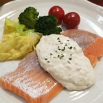 キッチン ブルー グローブ - (冷製)銀鮭ミキュイのアップ