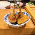 天ぷら およべ - プチトマトと吉田牧場のチーズ