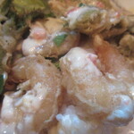 ジュイップ - 山菜の下には、プリプリのエビとご飯が。