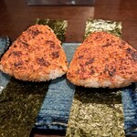 炭火串焼 信吾 - お握りも炭焼きで香ばしいです