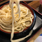 武蔵野うどん たまや - ぶっとい武蔵野うどん