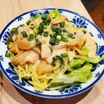 ひねり蛇口ハイ 大衆酒泉テルマエ - ラーメンサラダ