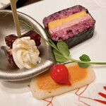 海のホテル島花 - 島の味覚の前菜三種
      ･地蛸とフロマージュブランの田楽仕立て
      ･淡路古代米のスパム巻
      ･からすみ風味の珍味真丈