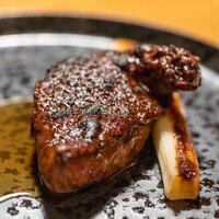 メゾン ケイ - 2023.4 ランド産ピジョン（低温で火を入れ味噌と胡麻をナッペした胸肉とレバーペースト）