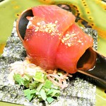 Tsutsujitei - 初鰹てこね鮨 とろみ醤油 海苔とお薬味色々