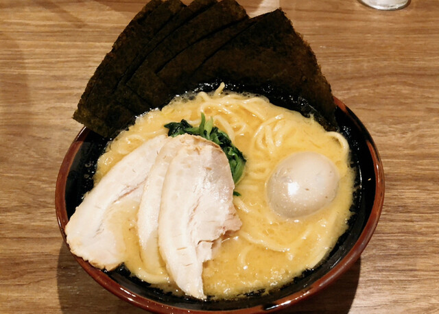 横浜家系ラーメン 武田家 旭川店 （ヨコハマイエケイラーメン タケダヤ