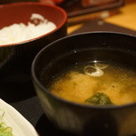 Umihe - 味噌汁、メシ