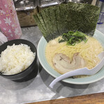 横浜家系ラーメン 魂心家 - 