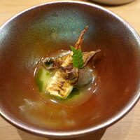 Restaurant Honjin - 富山県産賞烏賊2種(生と沖漬け)の仕立て、生はローストして筍と、沖漬けはサラダ仕立て