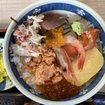 朝市食堂 二番館 - 五目丼(海鮮丼)