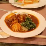 黒船亭 - ビーフシチュー２つに分けて頂きました。