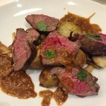 オステリア・バスティーユ - 鹿肉のステーキ ポルチーニのソース