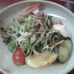 活魚 八雲亭 - 「フィッシュサラダ」は、新鮮な魚と新鮮な野菜を和風ドレッシングで食べます。