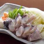 Mumon - 新鮮なふぐと野菜の旨みが出たお出汁は絶品です