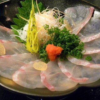 沖縄三大高級魚やセミ海老など職人が厳選仕入れ