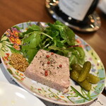 ワインバー バッカス - 自家製田舎風パテ（パテ・ド・カンパーニュ）（９５０円）２０２３年４月