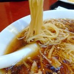唐庄酒家 - 麺リフト