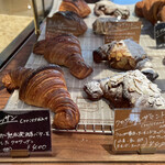 ベーカリー バンク - 店内│《購入》クロワッサン＠税込400円