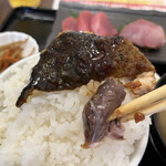 わ楽 - ブリ照り焼き　皮、身　オンザライス  