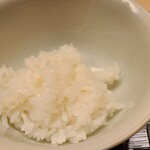 道人 - ⑬白ご飯
      道人さんの真鍮釜で炊いた白ご飯は「にえばな」から蒸らしが進む過程が各々楽しいのです 