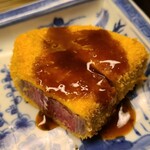 道人 - ⑯ビフカツ(長野県産、雌)、実山椒ソース掛け
      とぉ～っても軟らかなビフカツ、長野県産の雌の黒毛和牛だそうです
      やっはり白ご飯ですよね！