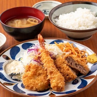 份量十足實惠的日式西式各式套餐