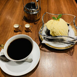 丸福珈琲店 東急吉祥寺店 - ブレンド珈琲640円ゼリーマリアージュ850円