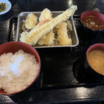 天屋喜助 - 特盛り天ぷら定食１２５０円　ご飯大盛り＋５０円