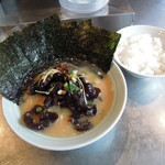 【再訪】裏セット(半麺+ライス)