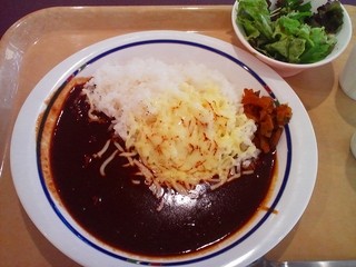Eat it! - 炙りチーズカレー￥８５０（サラダ付）