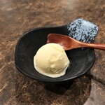 Sousaku Hinabe Waraku Seikyuu - バニラアイスクリーム