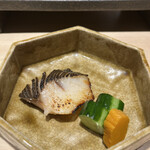 鮨 無垢/鮨 白銀 - 