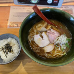 焼きあご塩らー麺 たかはし - 