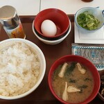 すき家 - 納豆たまかけ朝食360円