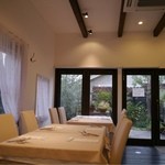 炭火焼イタリアン ラ・パーチェ - 雰囲気良し！
                                