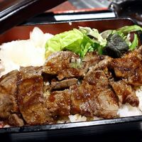 肉匠 牛虎 西中島店 - 20230429リブロース肉重・ソース掛け