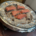 ホルモン焼肉　かど屋 - 熟成タン塩