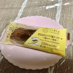 FamilyMart - 紅はるかとバスク風チーズケーキ～3種のチーズ使用～ ¥248