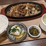 Okonomiyaki Gyuusujinegimaru - 
