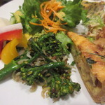 ジュイップ - スティックブロッコリーとしらすのマリネ他