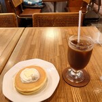 203753946 - ホットケーキセット