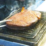 生ホルモン処 おさむちゃん。 - シャトーブリアン(香川産オリーブ牛A5)