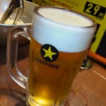 Yuuenniku Ryuutsuu Senta - まずは、生ビールで乾杯 (サッポロ黒ラベル) (ハッピーアワー：開店〜19時) ¥199